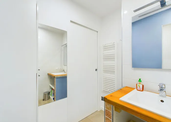 Pour 4 Centre - Proche De La Gare * 생 힐레르 드 리에